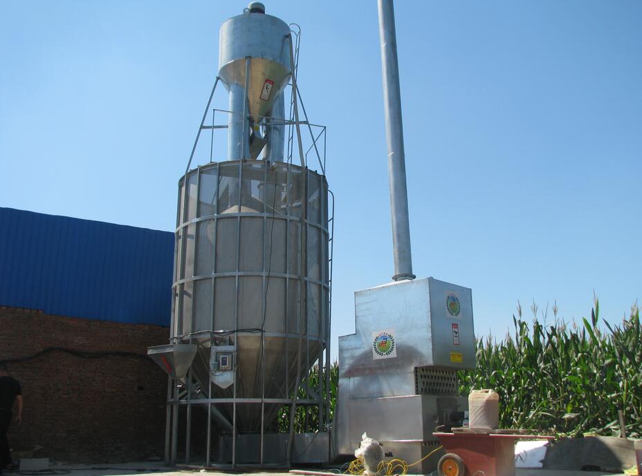 河北趙縣玉米烘干機現(xiàn)場